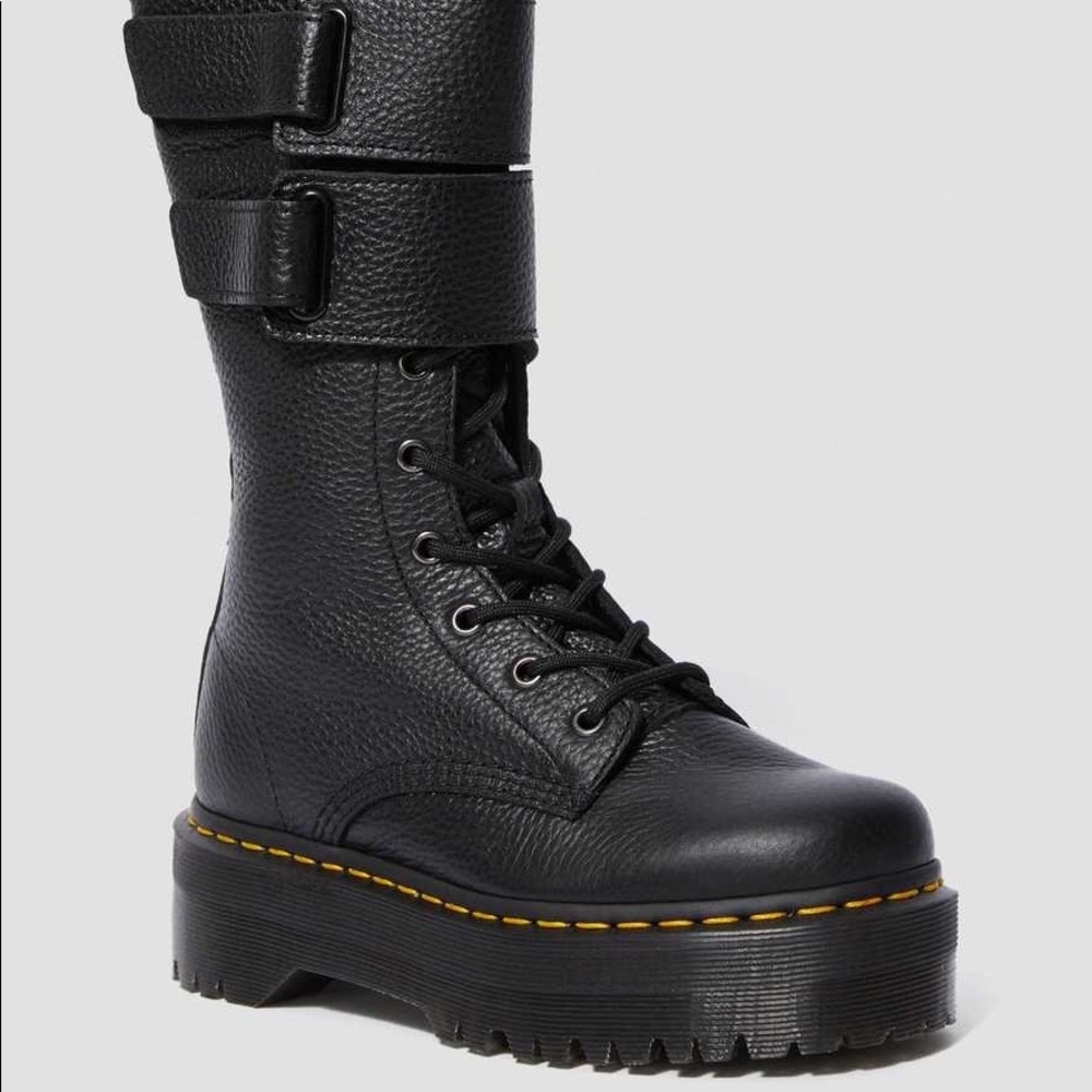 Dr Martens Jagger boots